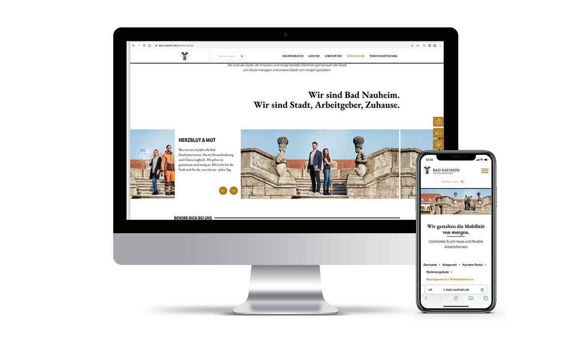 Responsives Website-Mockup der Arbeitgebermarke der Stadt Bad Nauheim mit Desktop-Monitor und Smartphone. Sichtbar sind die Überschrift „Wir sind Bad Nauheim.“ sowie der Claim „Wir sind Stadt. Arbeitgeber. Zuhause.“ und das Kampagnenmotiv mit Mitarbeitenden auf einer historischen Freitreppe.