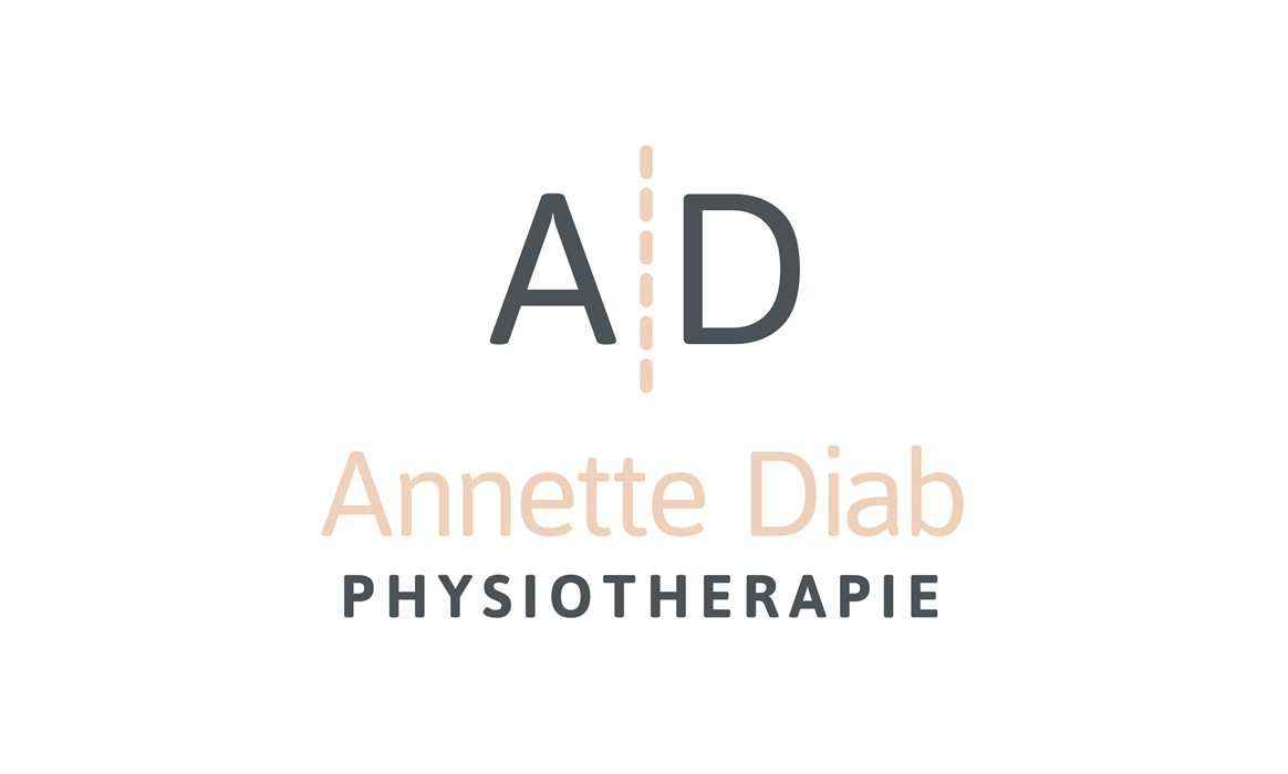Logo der Physiotherapiepraxis Annette Diab mit einem stilisierten Monogramm „AD“, der Wortmarke „Annette Diab“ sowie dem Schriftzug „PHYSIOTHERAPIE“ auf weißem Hintergrund.