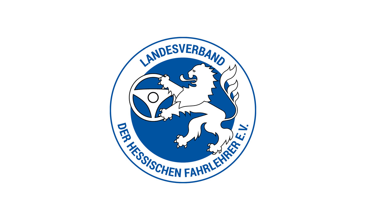 Logo des Landesverbands der Hessischen Fahrlehrer e. V. mit blauem Löwen und kreisförmiger Wortmarke auf weißem Hintergrund.