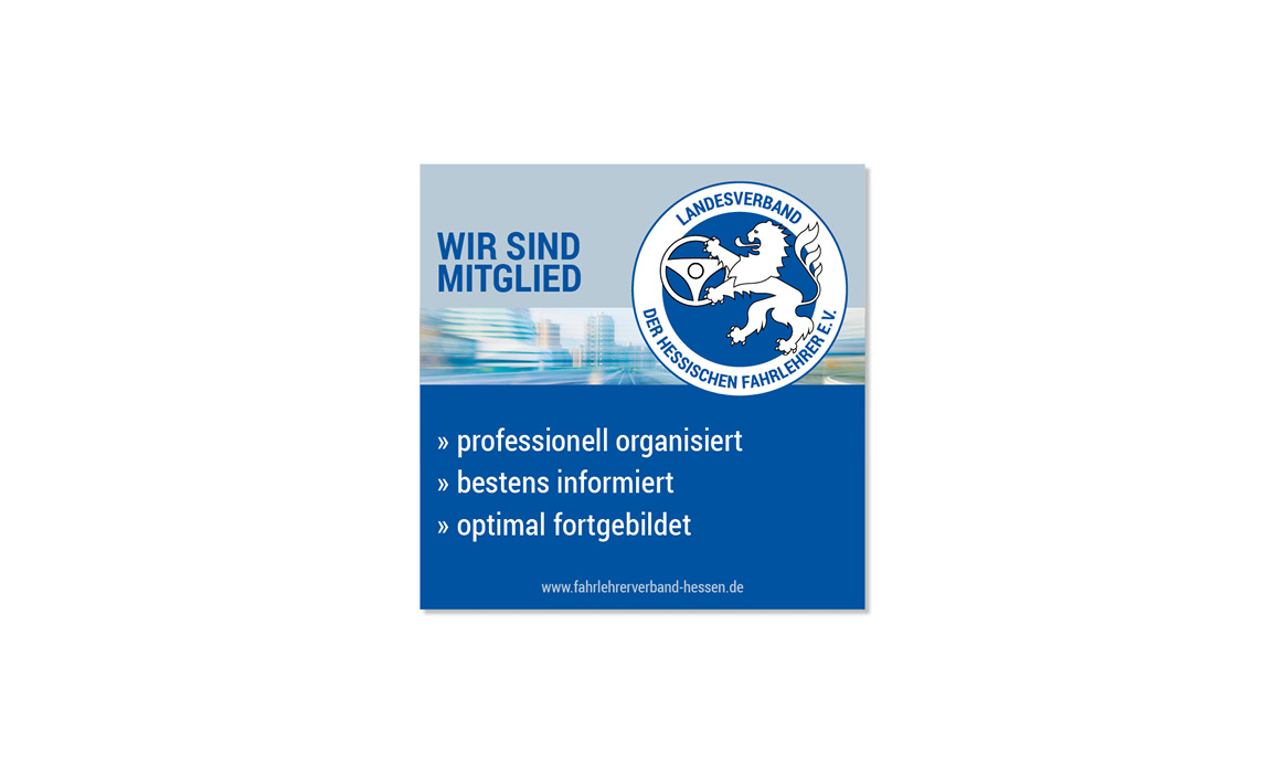 Roll-up des Landesverbands der Hessischen Fahrlehrer e. V. mit dem Titel „Wir sind Mitglied“, Verbandslogo und Informationen zu den Vorteilen einer Mitgliedschaft.